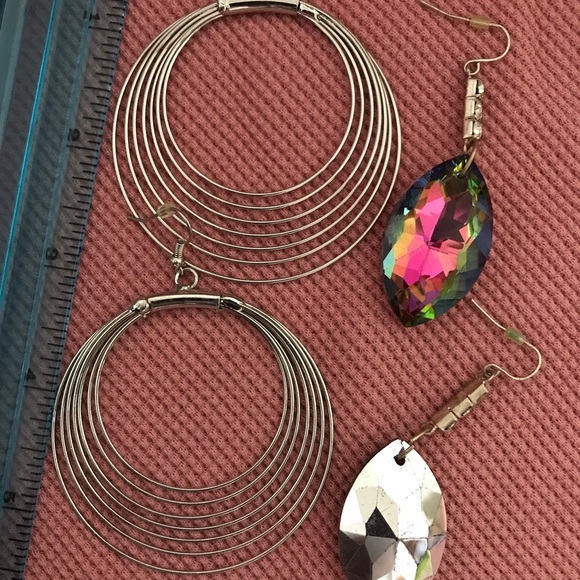 Hoops & Holographic Droplets - Picture 3 of 4